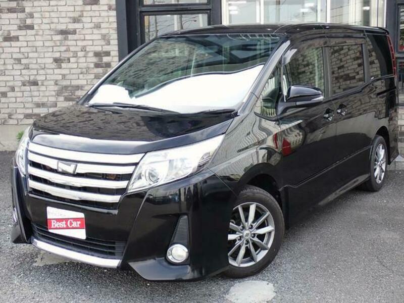 TOYOTA NOAH