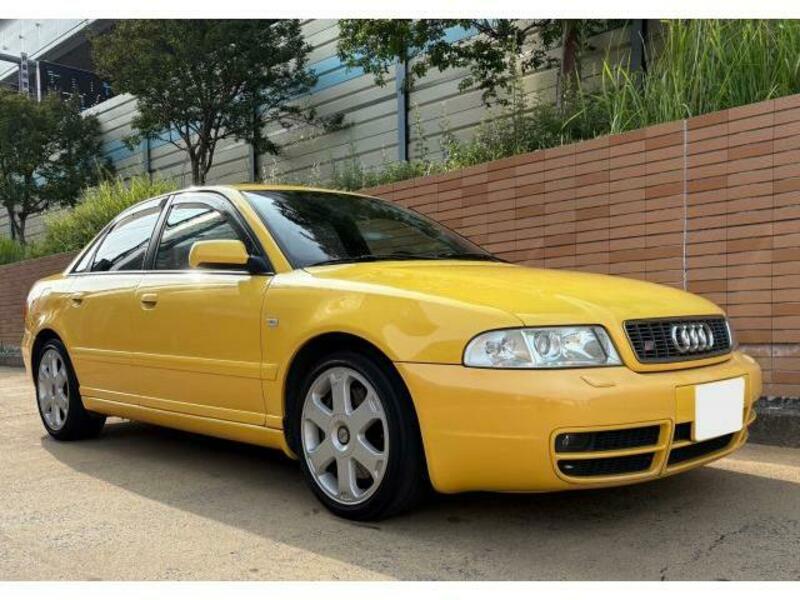 AUDI S4