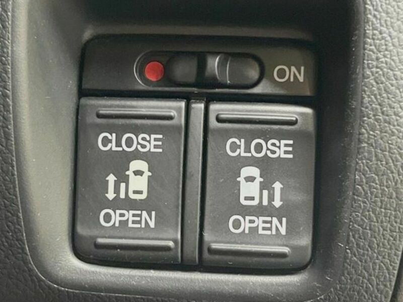 N BOX