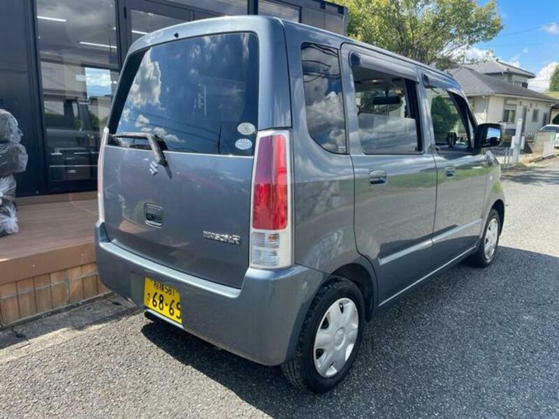 WAGON R