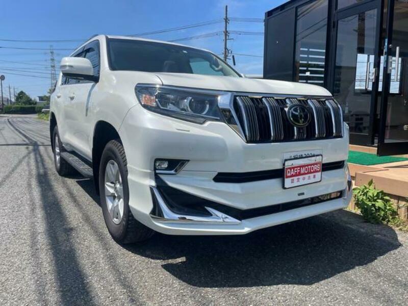 TOYOTA LAND CRUISER PRADO