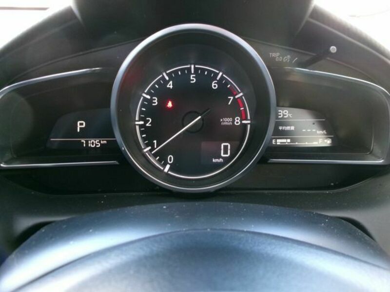 MAZDA2