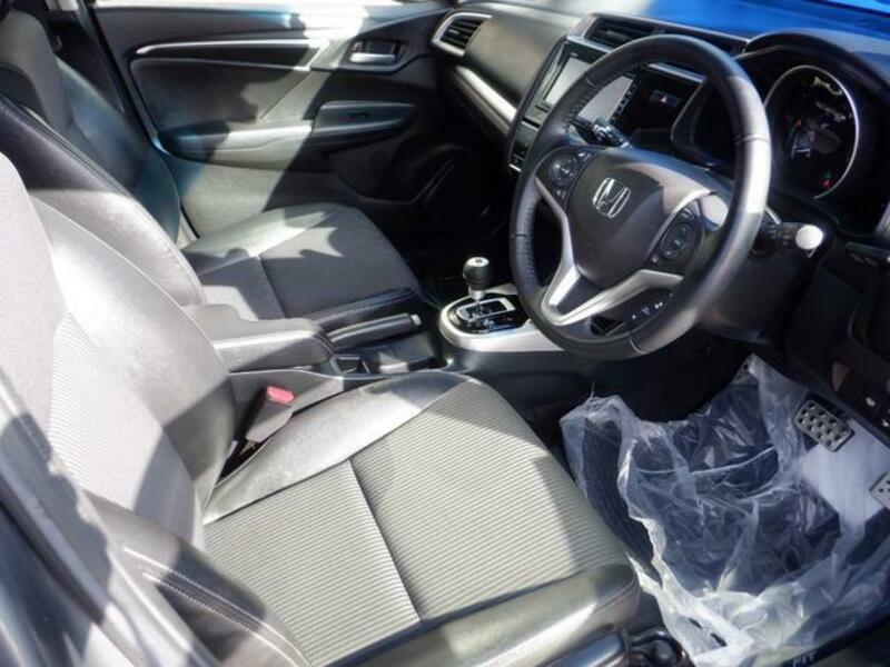 FIT HYBRID