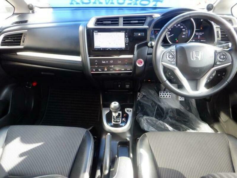 FIT HYBRID