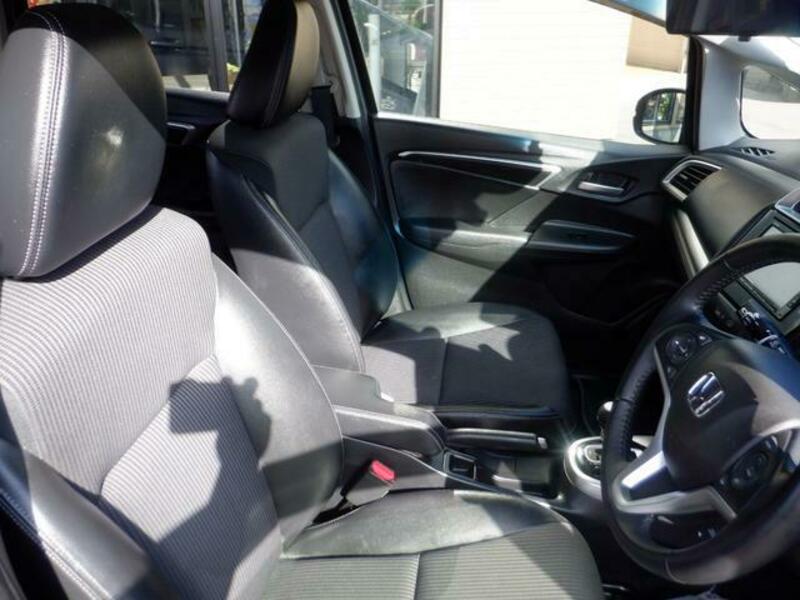FIT HYBRID