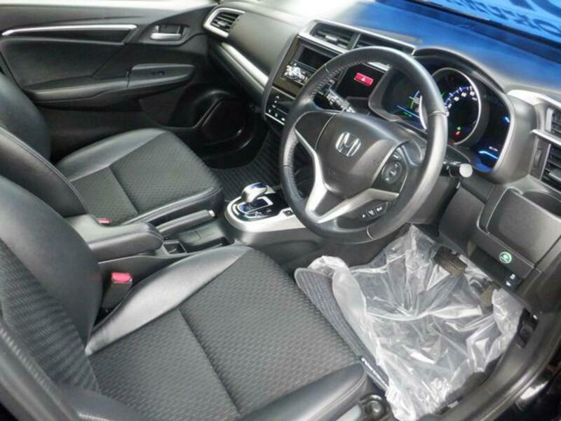 FIT HYBRID