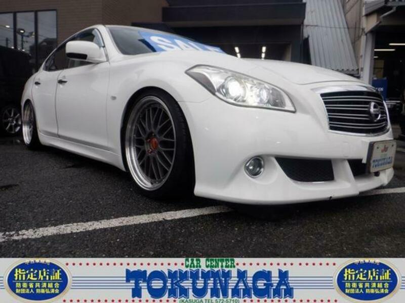 NISSAN FUGA