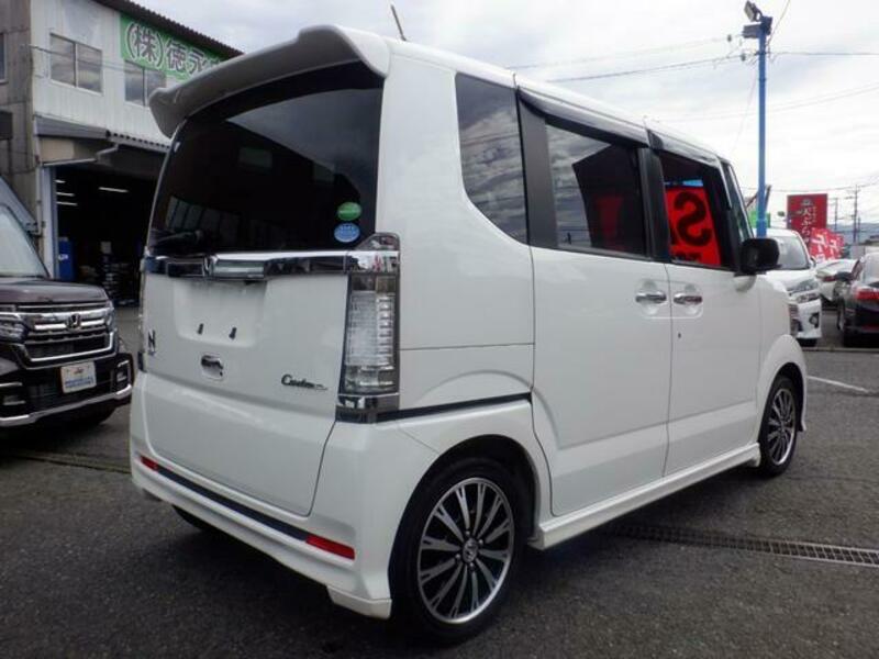 N BOX CUSTOM