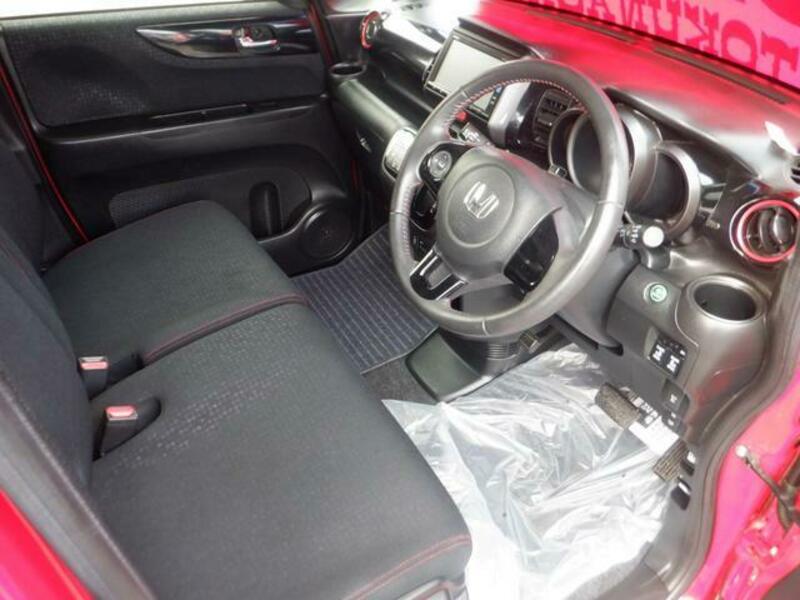 N BOX CUSTOM