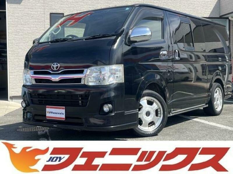 TOYOTA HIACE VAN