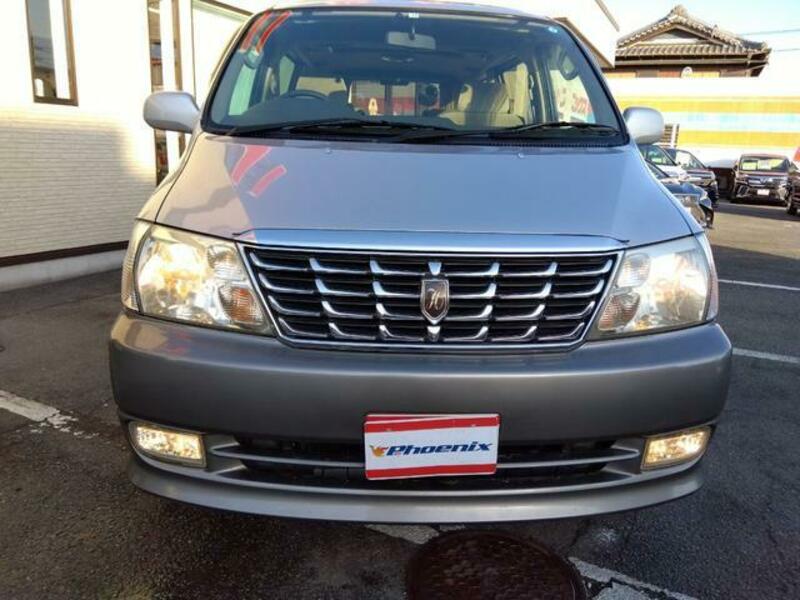 GRAND HIACE