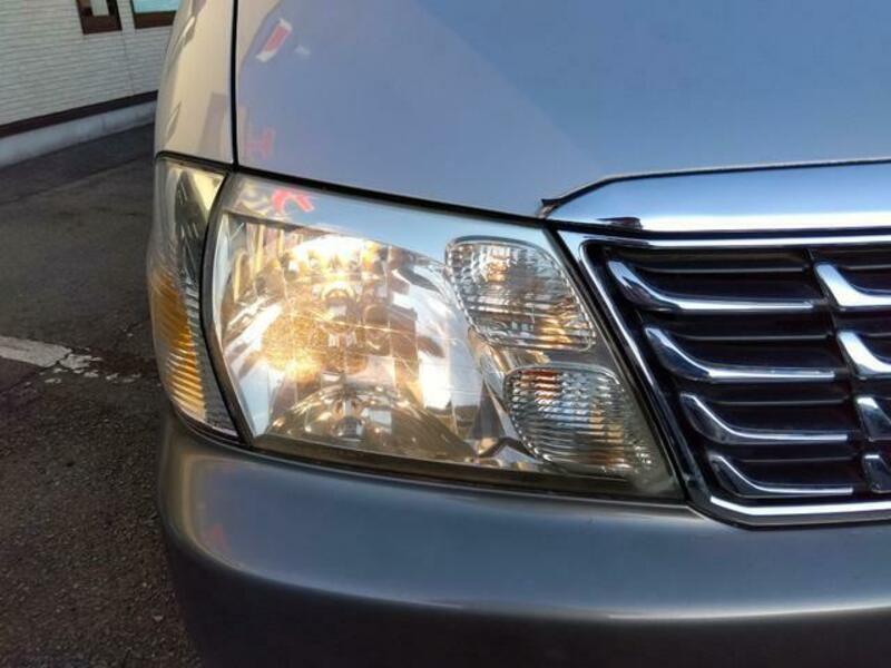 GRAND HIACE