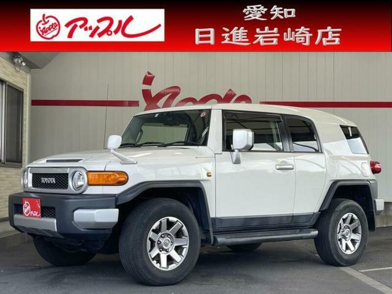 TOYOTA FJ CRUISER