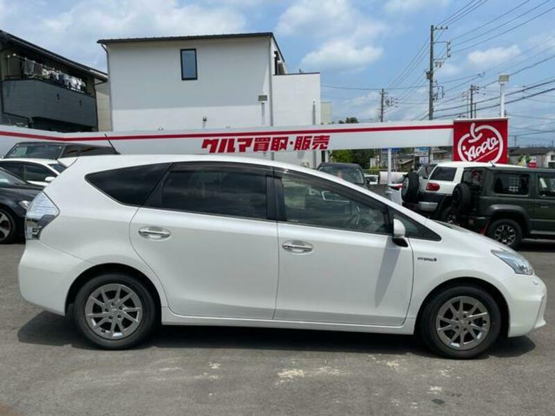 PRIUS ALPHA