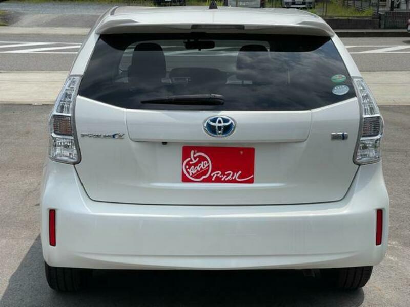 PRIUS ALPHA