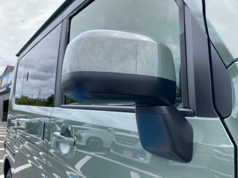 N-VAN