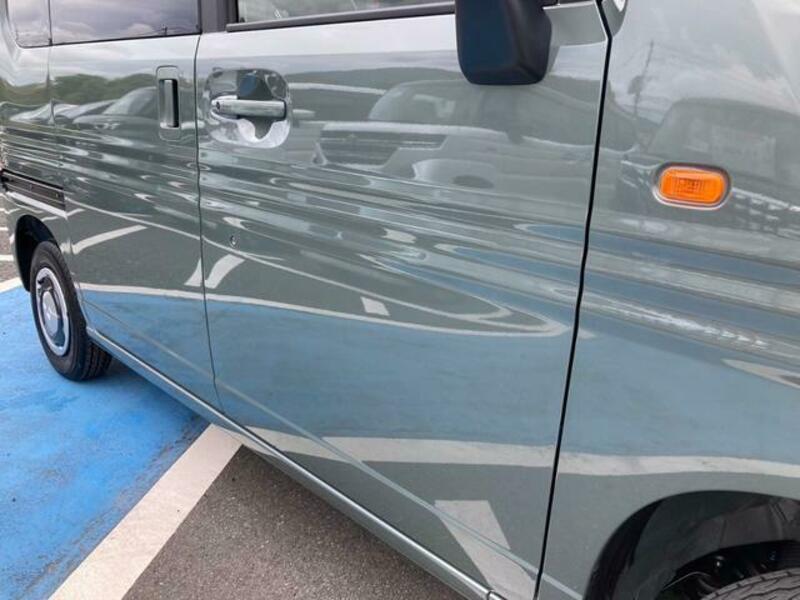 N-VAN