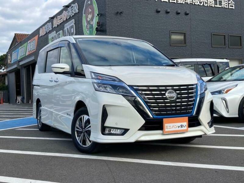 NISSAN SERENA