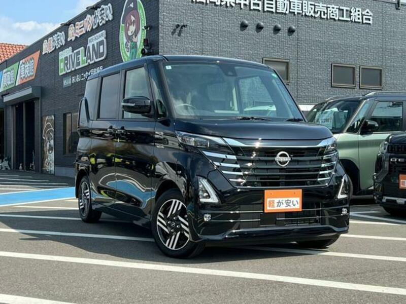 NISSAN ROOX