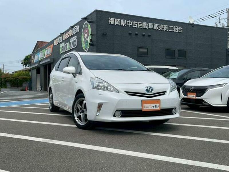 PRIUS ALPHA