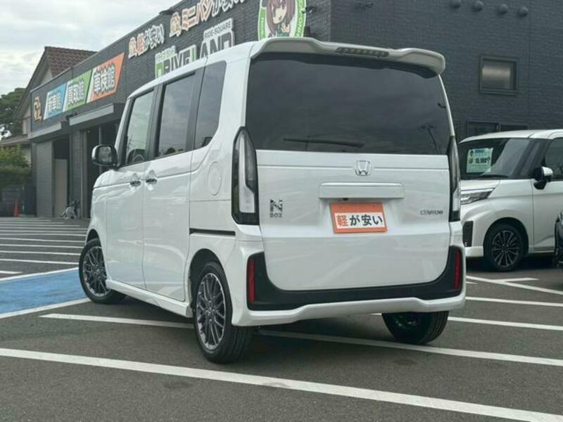 N BOX CUSTOM