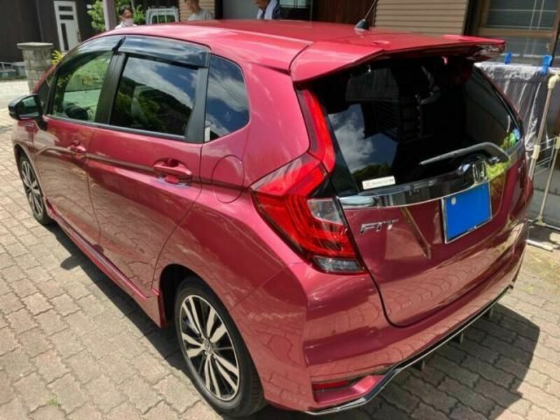 FIT HYBRID