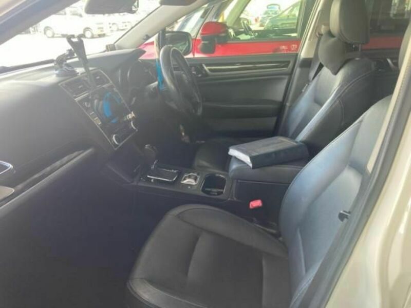 LEGACY OUTBACK