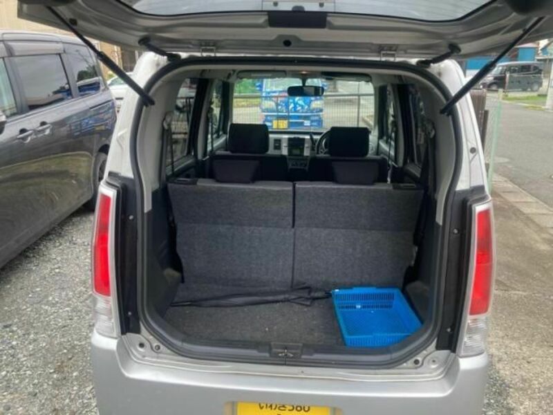 WAGON R