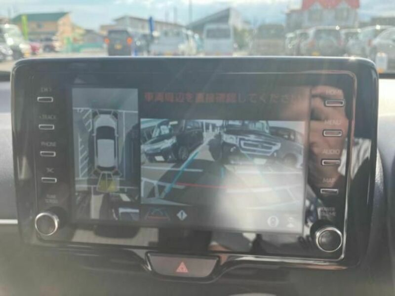 YARIS CROSS