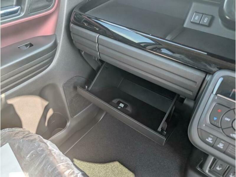 SPACIA CUSTOM