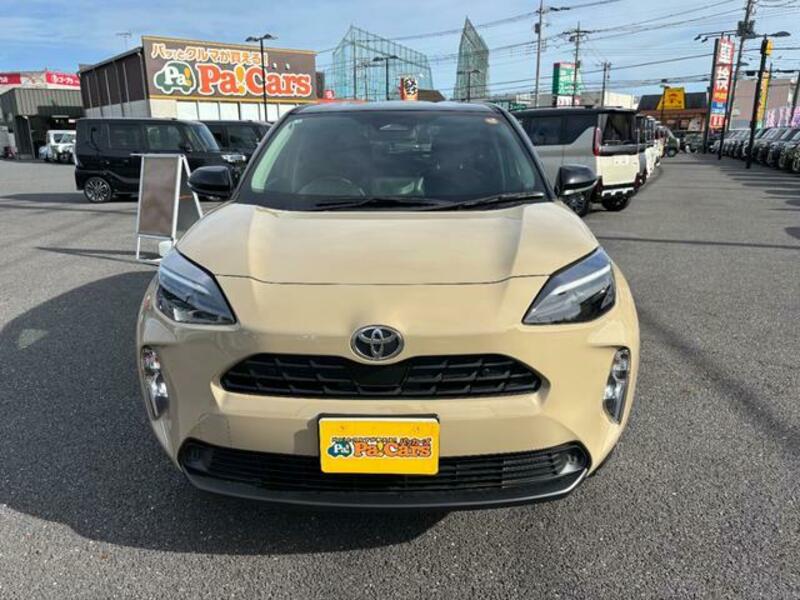 YARIS CROSS