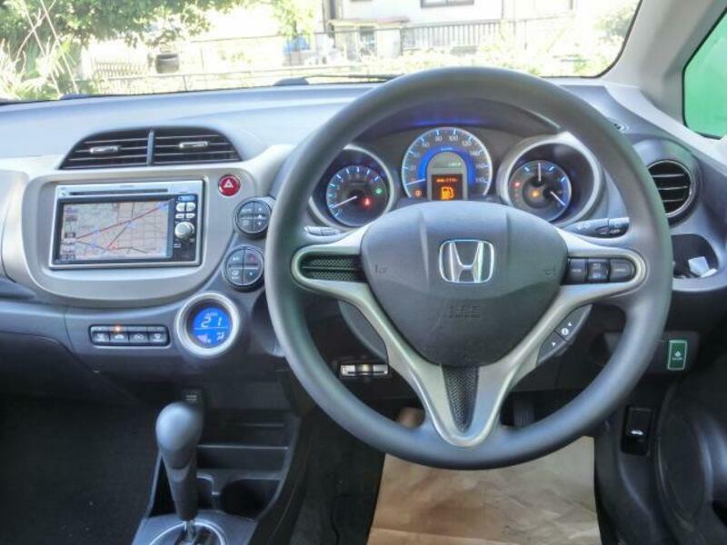 FIT HYBRID