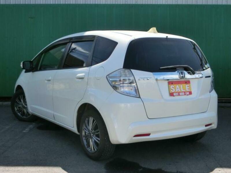 FIT HYBRID
