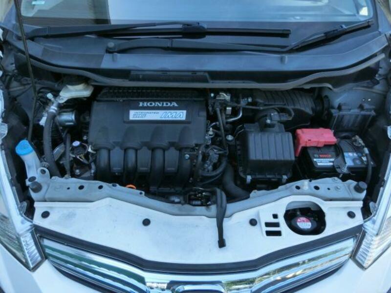 FIT HYBRID