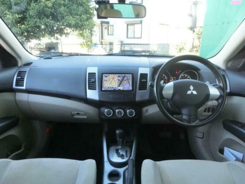 OUTLANDER