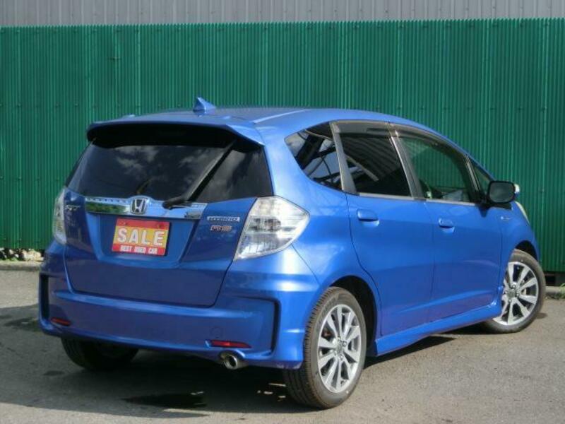 FIT HYBRID