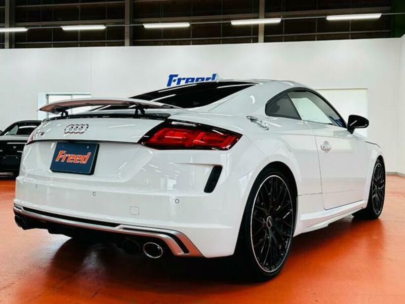 TTS COUPE
