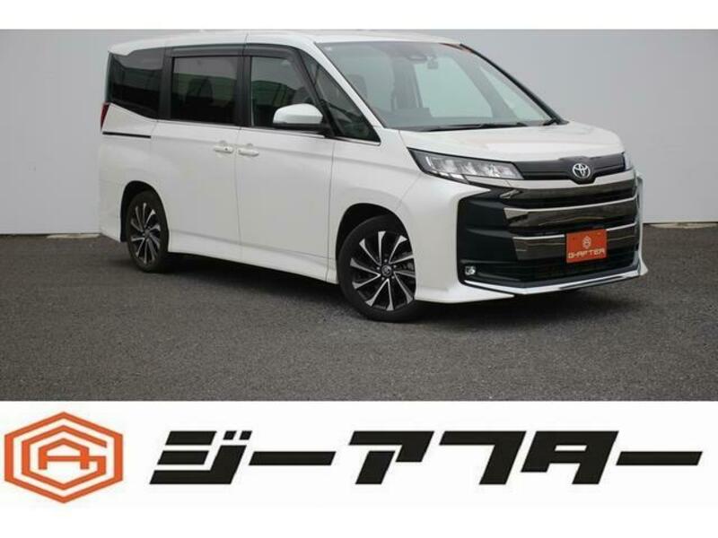 TOYOTA NOAH