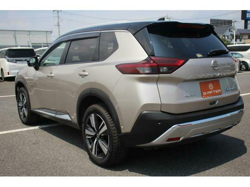 X-TRAIL