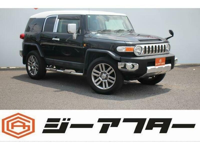 TOYOTA FJ CRUISER