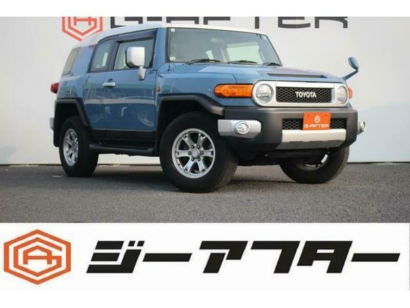 TOYOTA FJ CRUISER