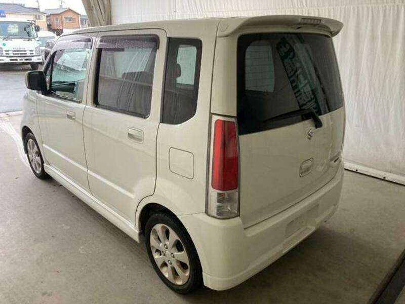 WAGON R