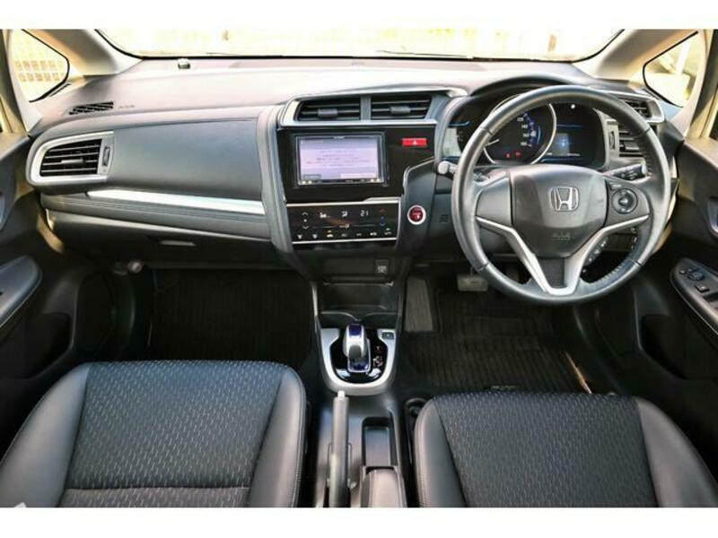 FIT HYBRID