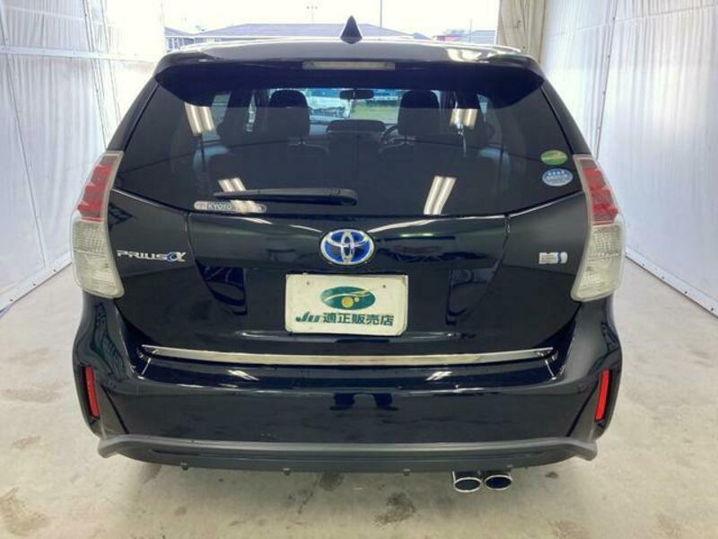 PRIUS ALPHA