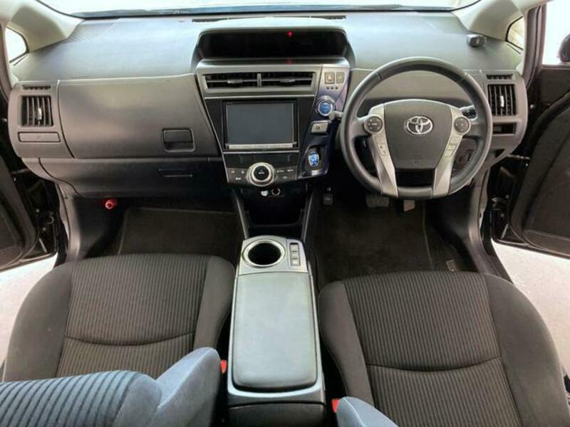 PRIUS ALPHA