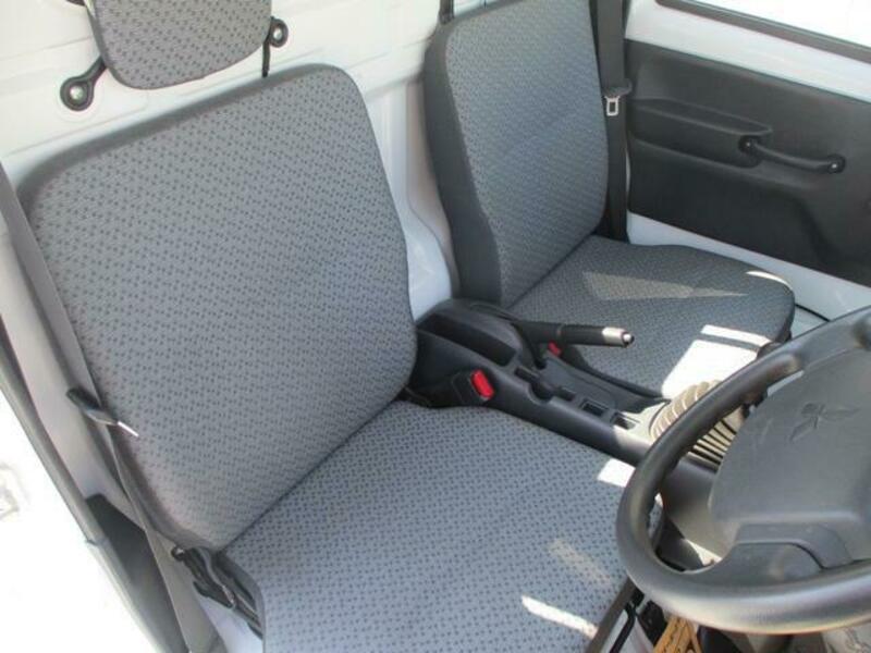 MINICAB TRUCK