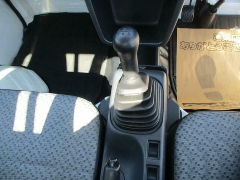 MINICAB TRUCK