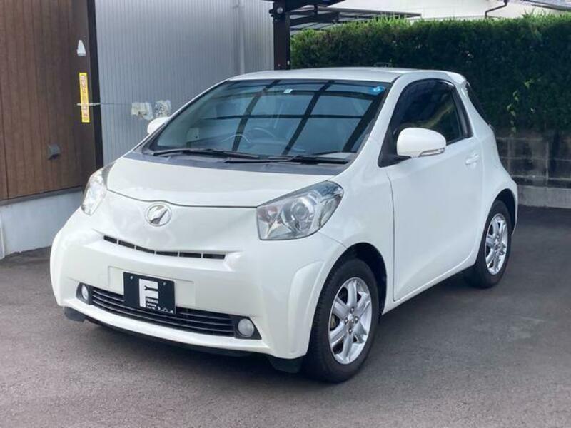 TOYOTA IQ
