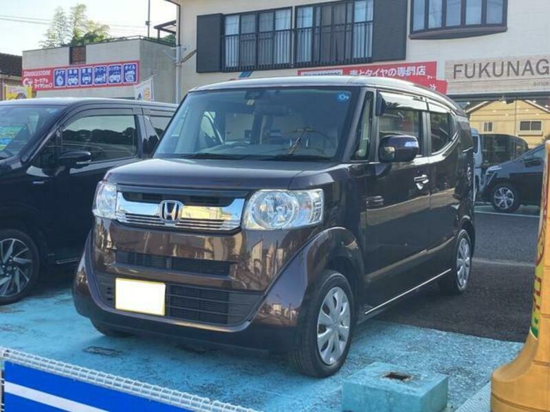 HONDA N BOX SLASH