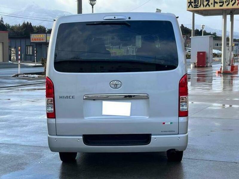 HIACE VAN